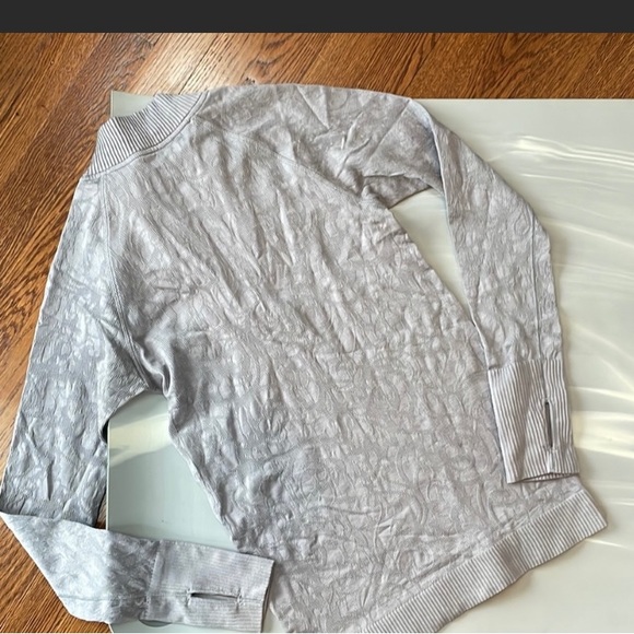 Lululemon I 8 - Picture 3 of 3